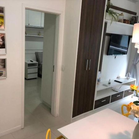 Apartamento Cabo Frio Na Praia Do Forte Lägenhet Exteriör bild